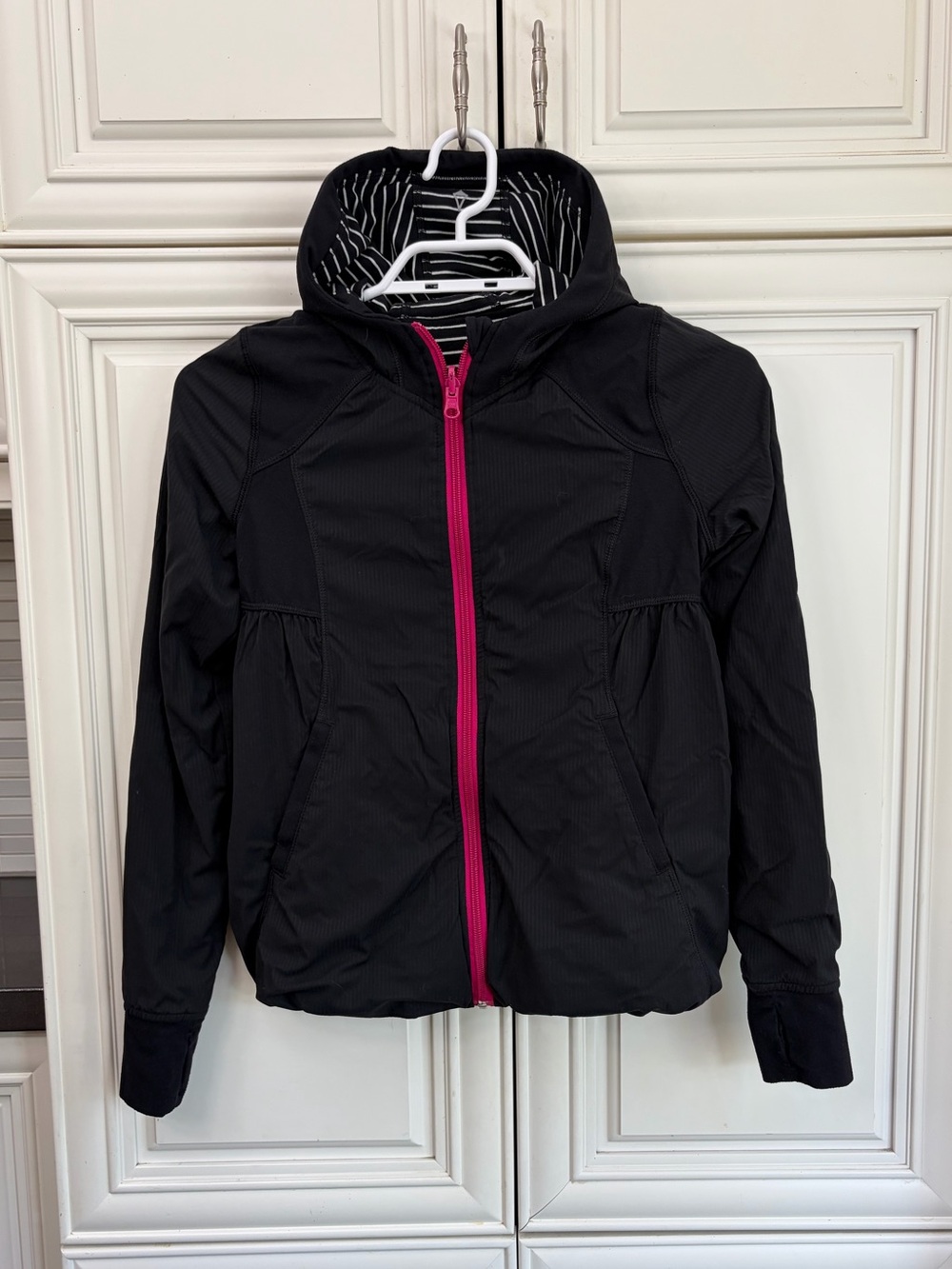 Ivivva by Lululemon reversible girl’s hooded jacket